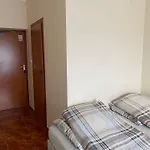 Delfin Goscinne Quarto em Acomodações Particulares *