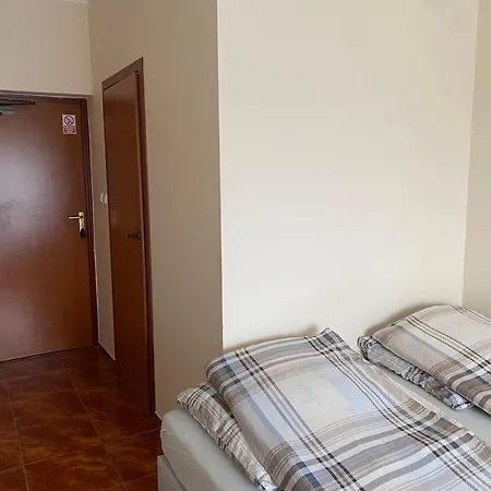 Delfin Goscinne Quarto em Acomodações Particulares *