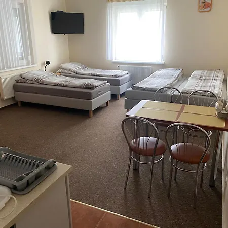 Delfin Goscinne בית אירוח