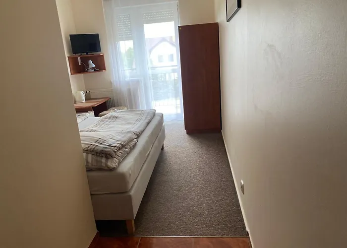 Delfin Goscinne Habitación en casa particular